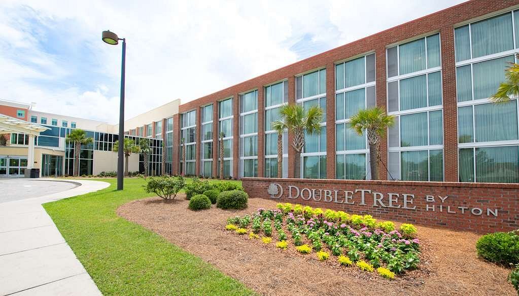 DoubleTree Hotel Suites Charleston Airport