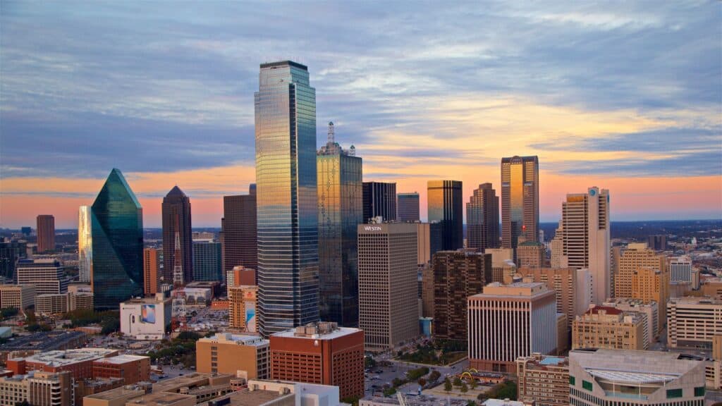 Hotels in Dallas with 18 check in