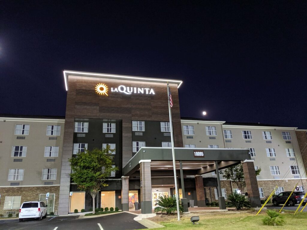 La Quinta Inn Suites by Wyndham Montgomery