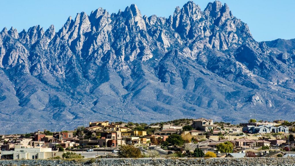 Hotels in Las Cruces with 18 check in